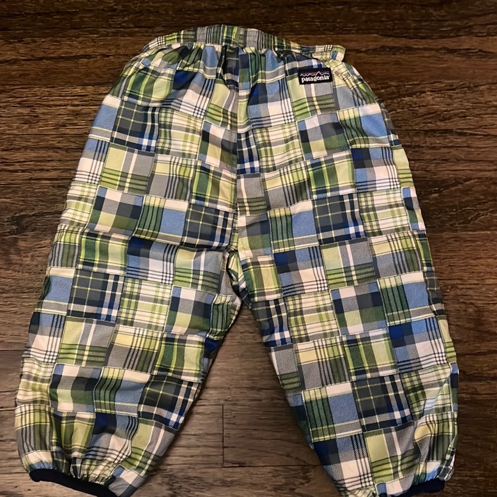 Patagonia snow pants size 2T, reversible plaid and blue